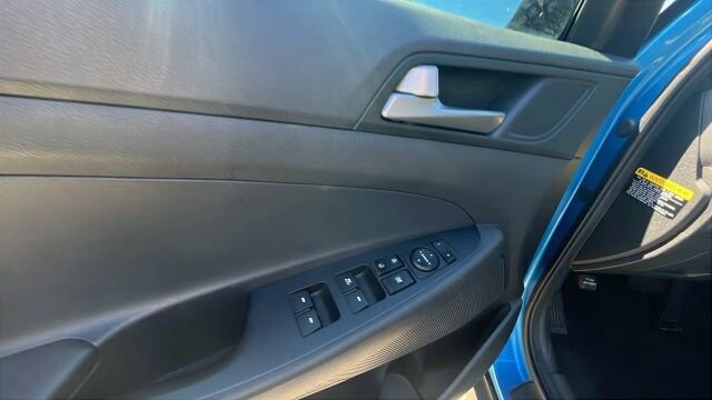 2018 Hyundai Tucson in Greenville, SC 29607 - 18106349 30