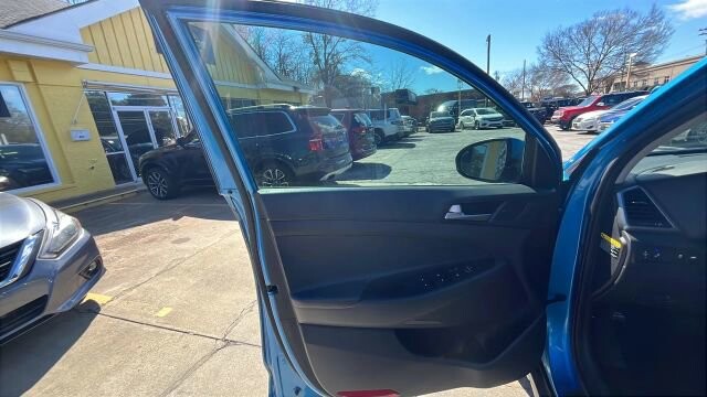 2018 Hyundai Tucson in Greenville, SC 29607 - 18106349 29