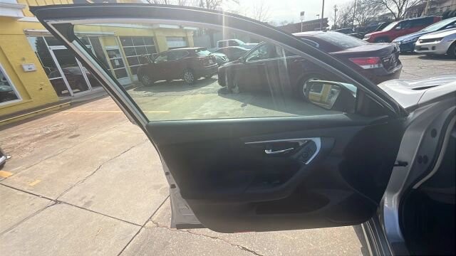 2013 Nissan Altima in Greenville, SC 29607 - 18106350 26