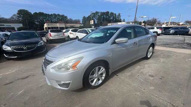 2013 Nissan Altima in Greenville, SC 29607 - 18106350 7