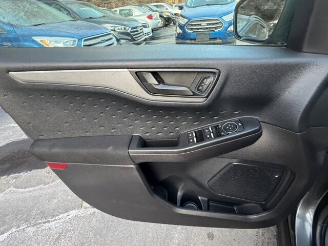 2020 Ford Escape in Pottsville, PA 17901 - 18106351 18