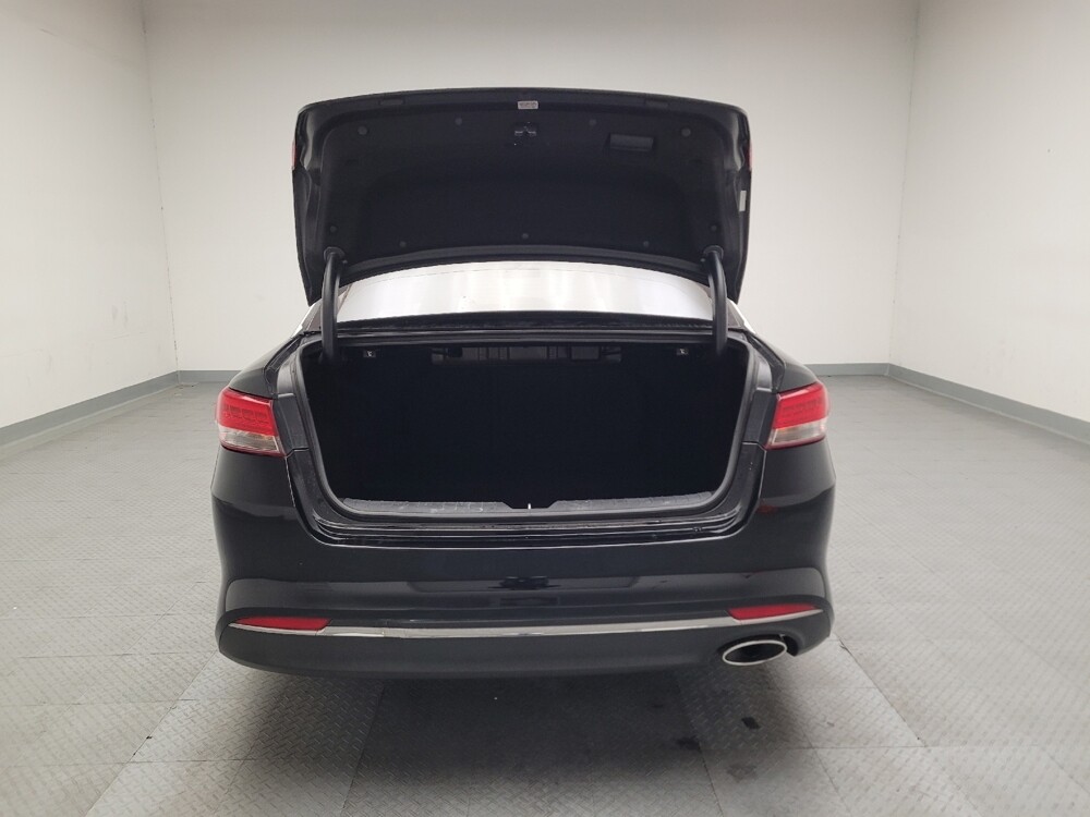 2016 Kia Optima in Downey, CA 90241 - 18106357 29