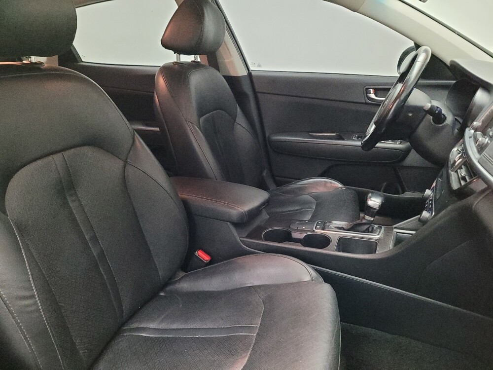 2016 Kia Optima in Downey, CA 90241 - 18106357 21