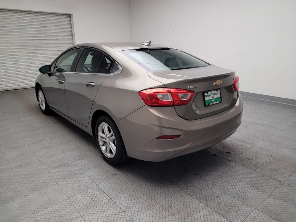 2017 Chevrolet Cruze in Downey, CA 90241 - 18106366 5
