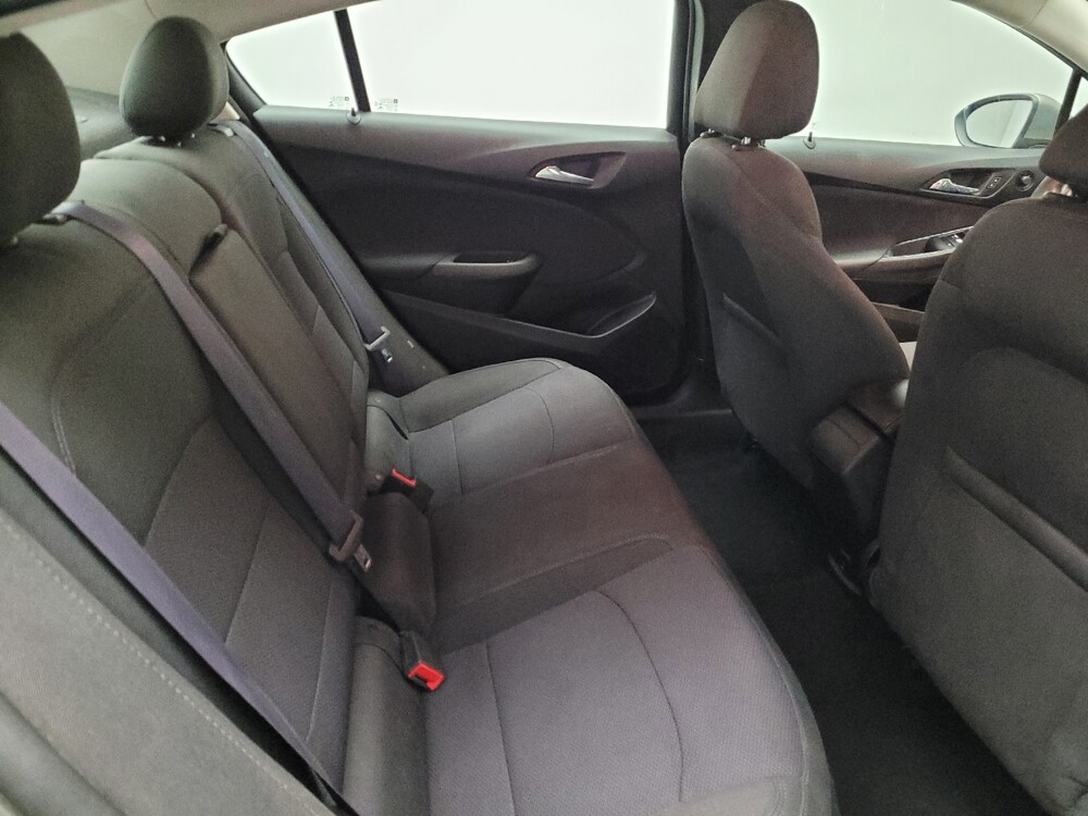 2017 Chevrolet Cruze in Downey, CA 90241 - 18106366 19