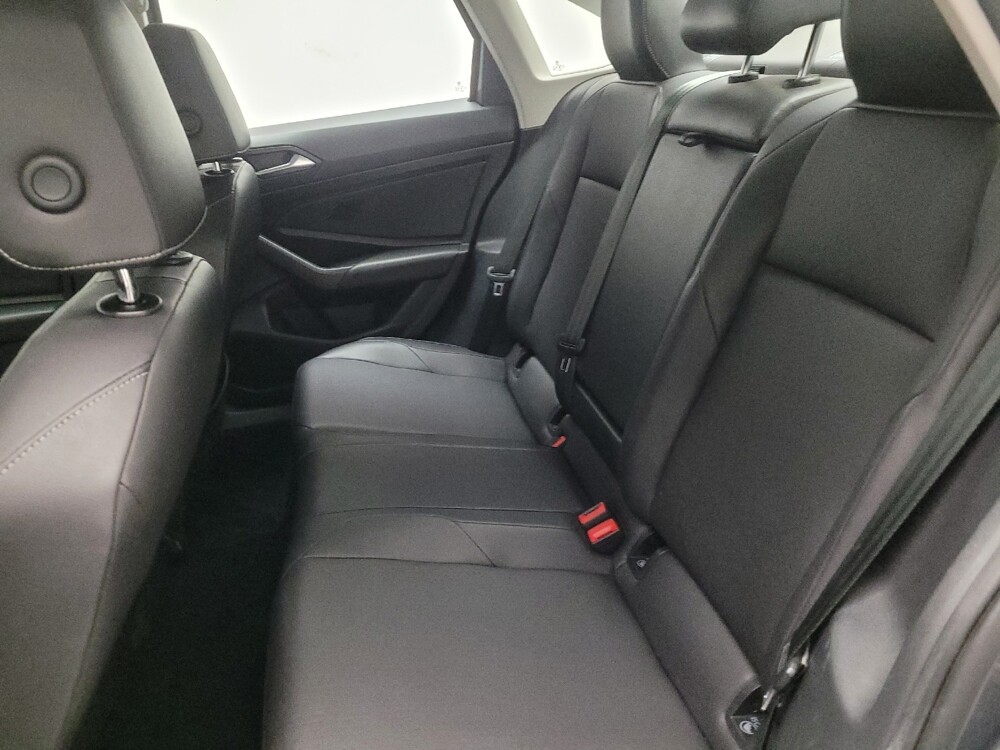 2019 Volkswagen Jetta in Riverside, CA 92504 - 18106367 18