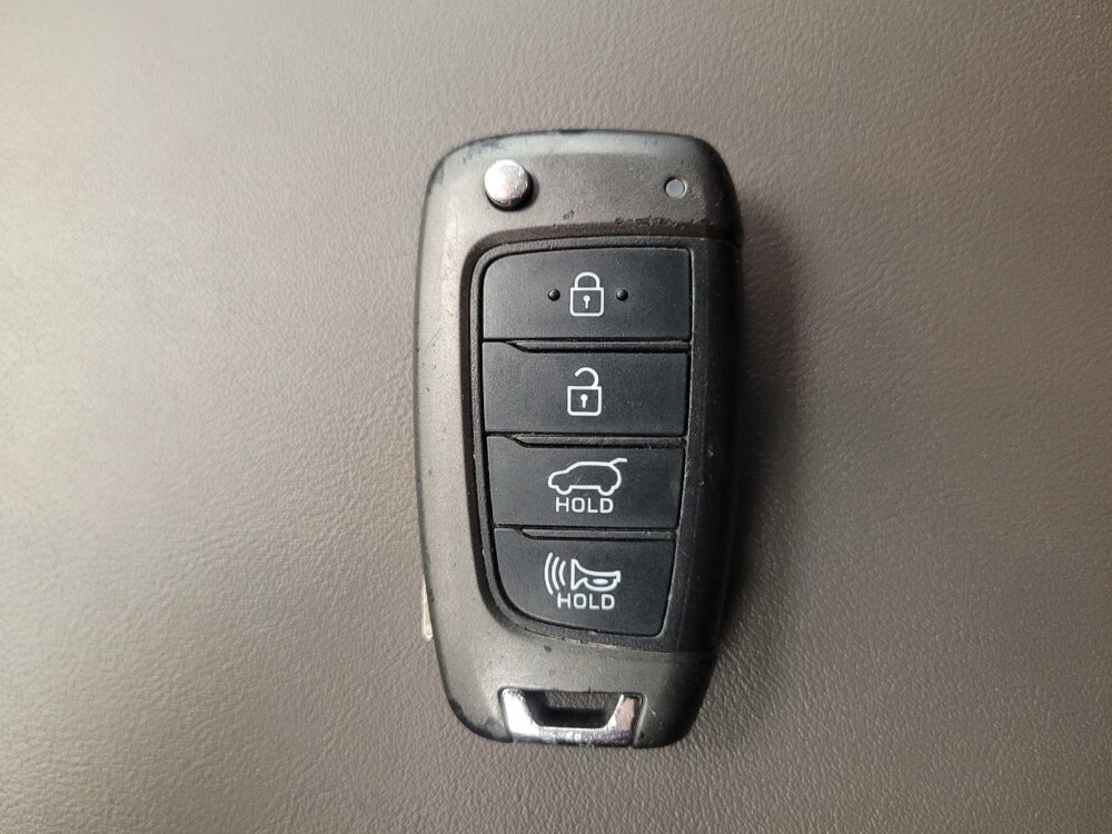 2019 Hyundai Santa Fe in Riverside, CA 92504 - 18106372 32