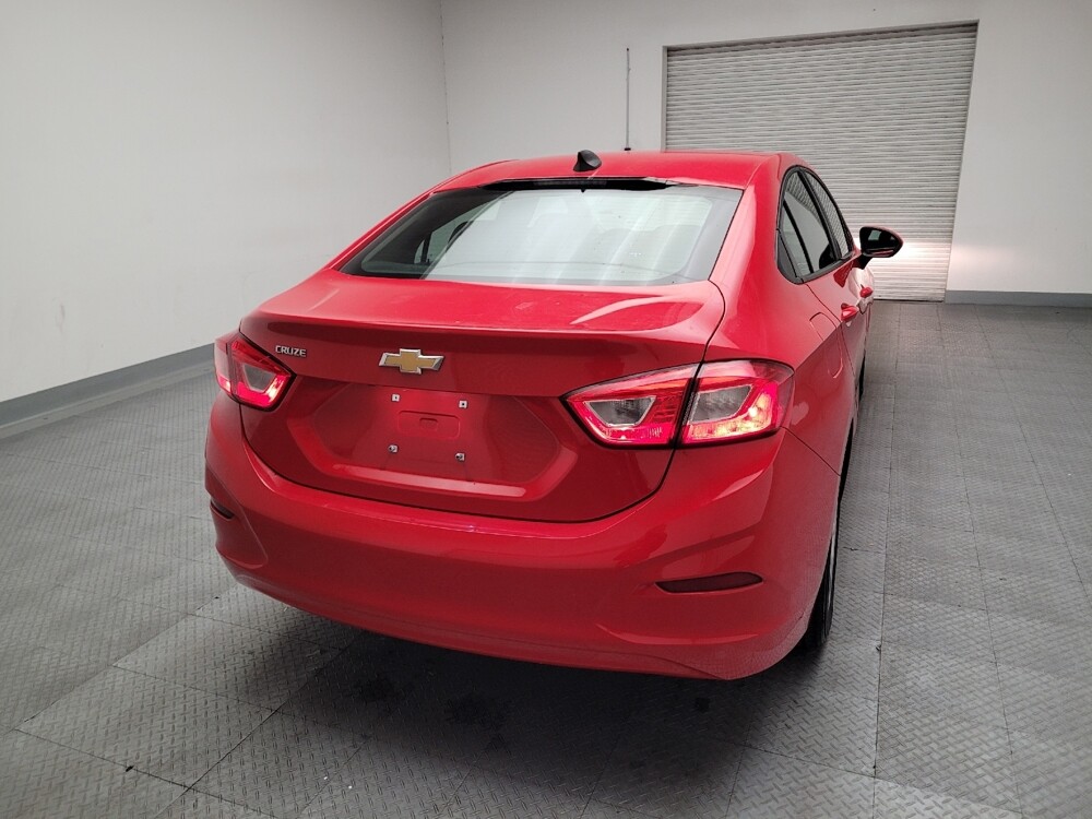 2018 Chevrolet Cruze in Downey, CA 90241 - 18106377 7
