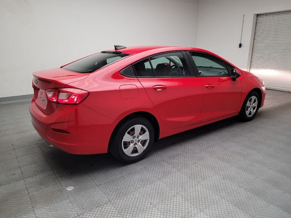 2018 Chevrolet Cruze in Downey, CA 90241 - 18106377 10