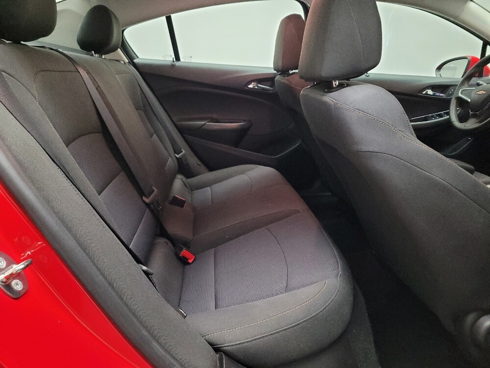 2018 Chevrolet Cruze in Downey, CA 90241 - 18106377 19