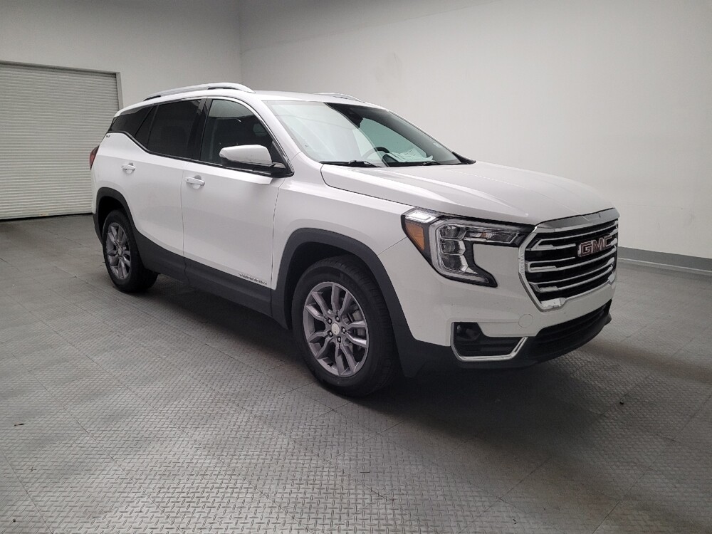2024 GMC Terrain in Downey, CA 90241 - 18106378 13
