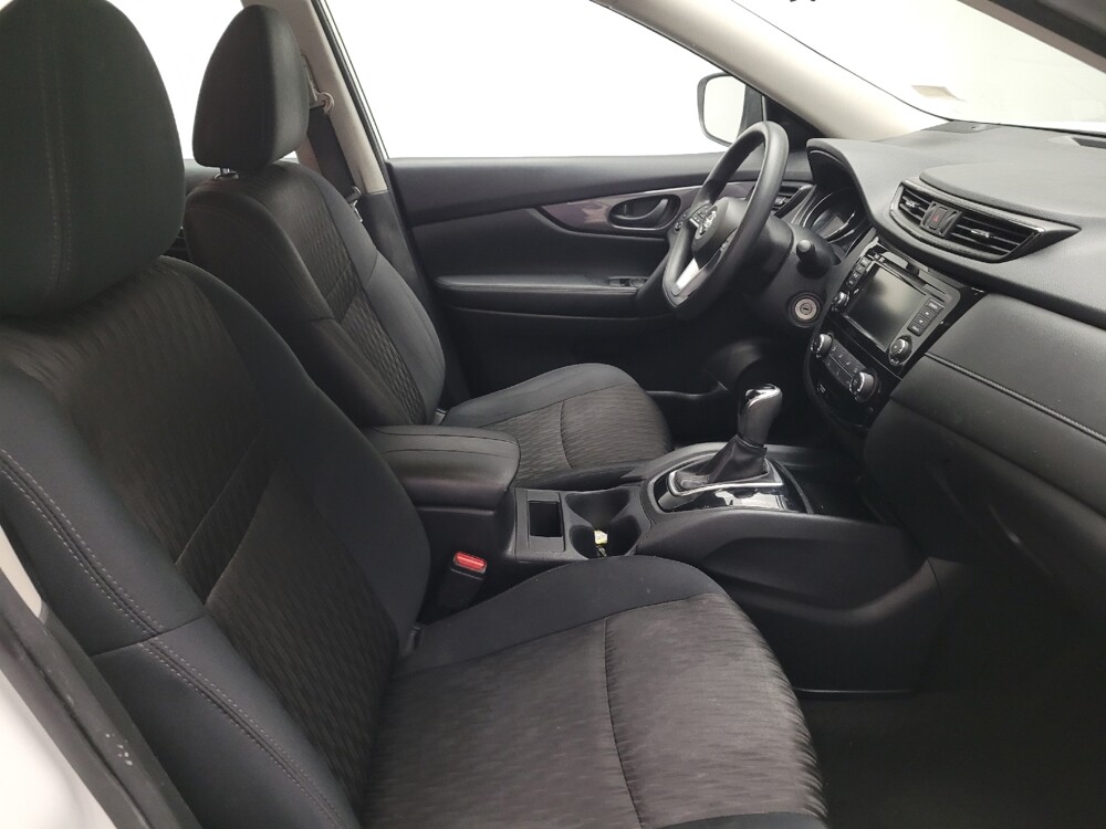 2019 Nissan Rogue in Fresno, CA 93726 - 18106379 21