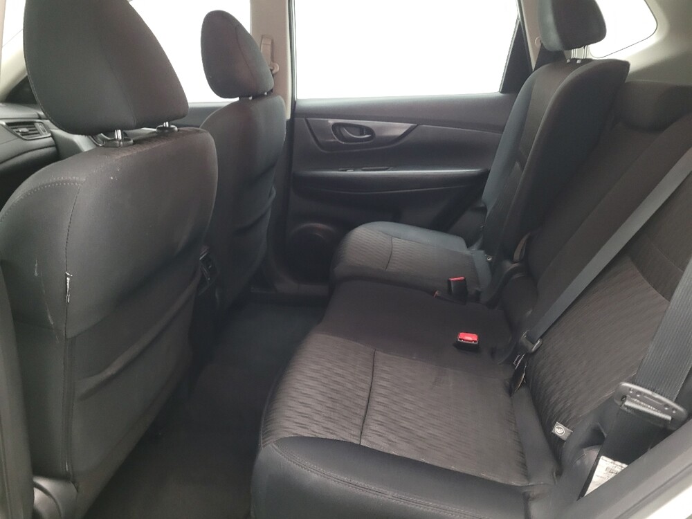 2019 Nissan Rogue in Fresno, CA 93726 - 18106379 18