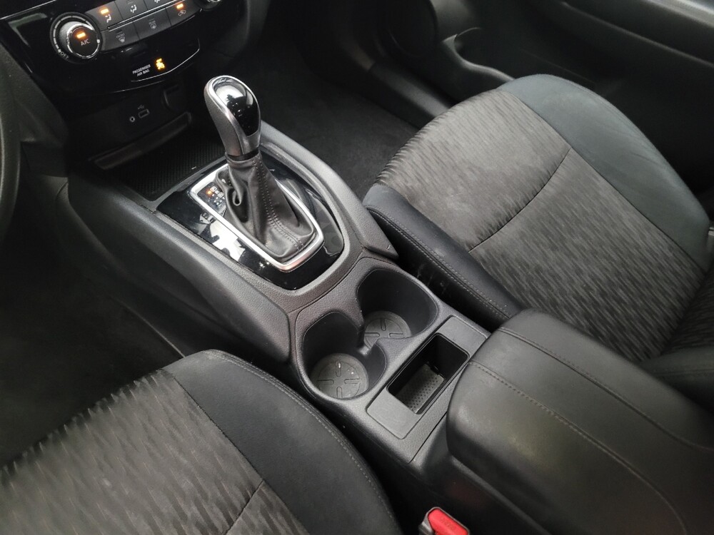 2019 Nissan Rogue in Fresno, CA 93726 - 18106379 26