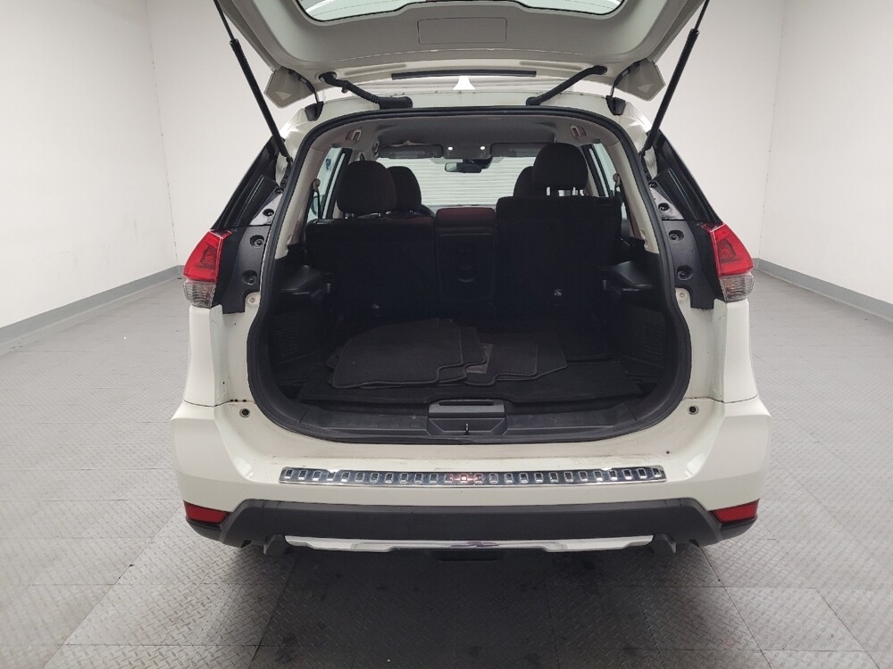 2019 Nissan Rogue in Fresno, CA 93726 - 18106379 29