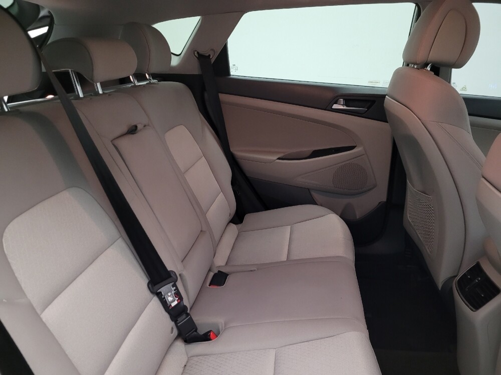 2017 Hyundai Tucson in Phoenix, AZ 85015 - 18106398 19