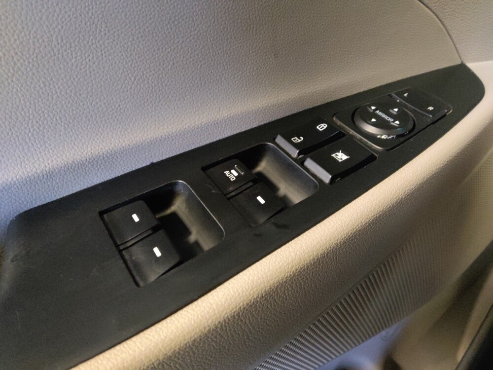 2017 Hyundai Tucson in Phoenix, AZ 85015 - 18106398 27