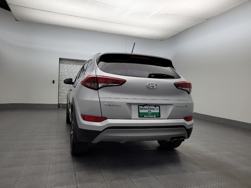 2017 Hyundai Tucson in Phoenix, AZ 85015 - 18106398 6