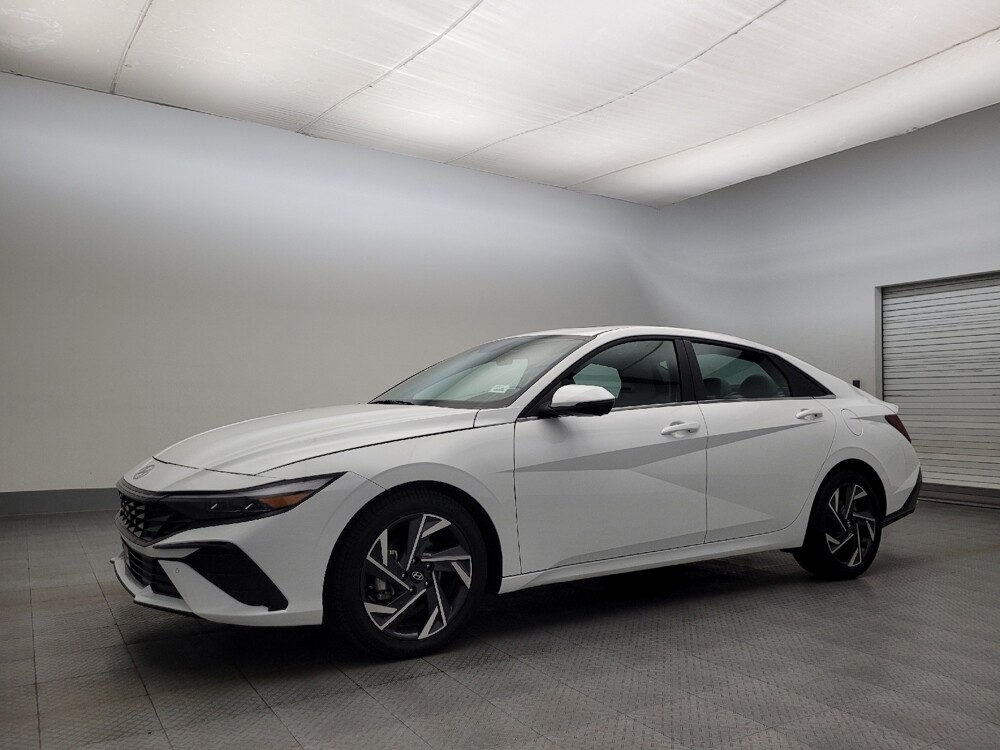 2024 Hyundai Elantra in Mesa, AZ 85210 - 18106405 2