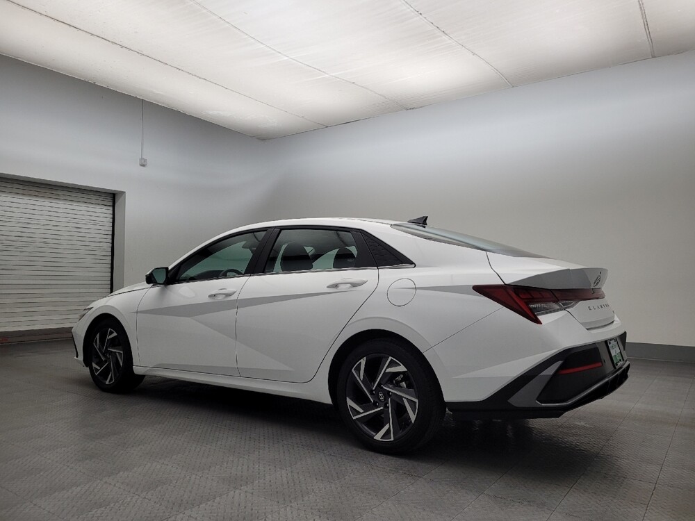 2024 Hyundai Elantra in Mesa, AZ 85210 - 18106405 3