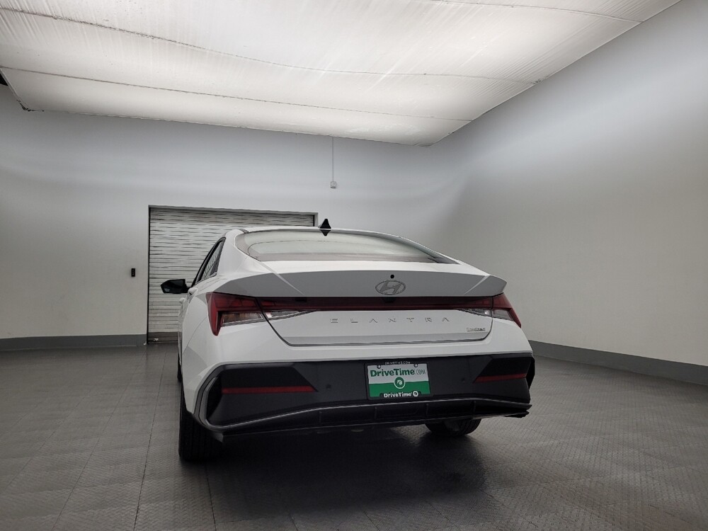 2024 Hyundai Elantra in Mesa, AZ 85210 - 18106405 6