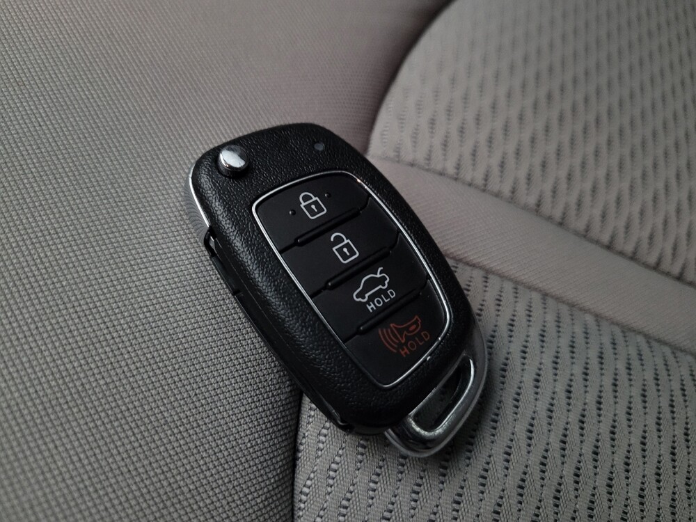 2018 Hyundai Sonata in Albuquerque, NM 87123 - 18106407 32