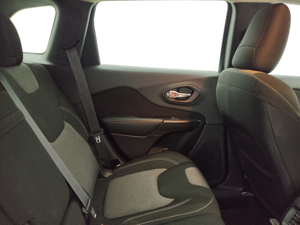 2014 Jeep Cherokee in Lakeland, FL 33815 - 18106412 18