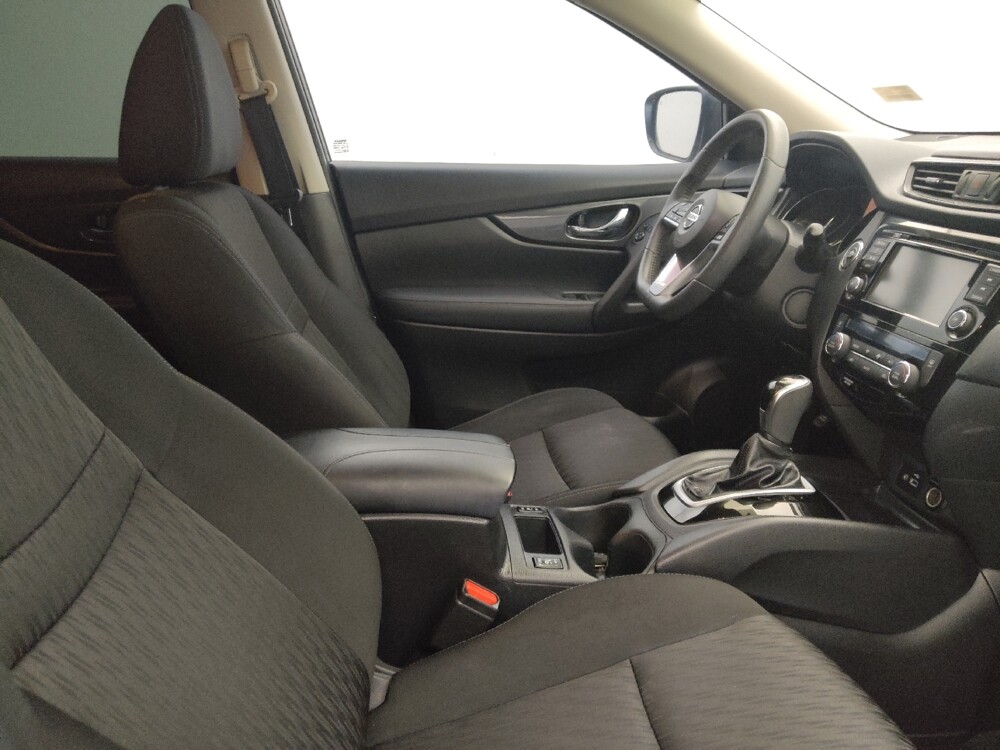 2019 Nissan Rogue in Morrow, GA 30260 - 18106418 21