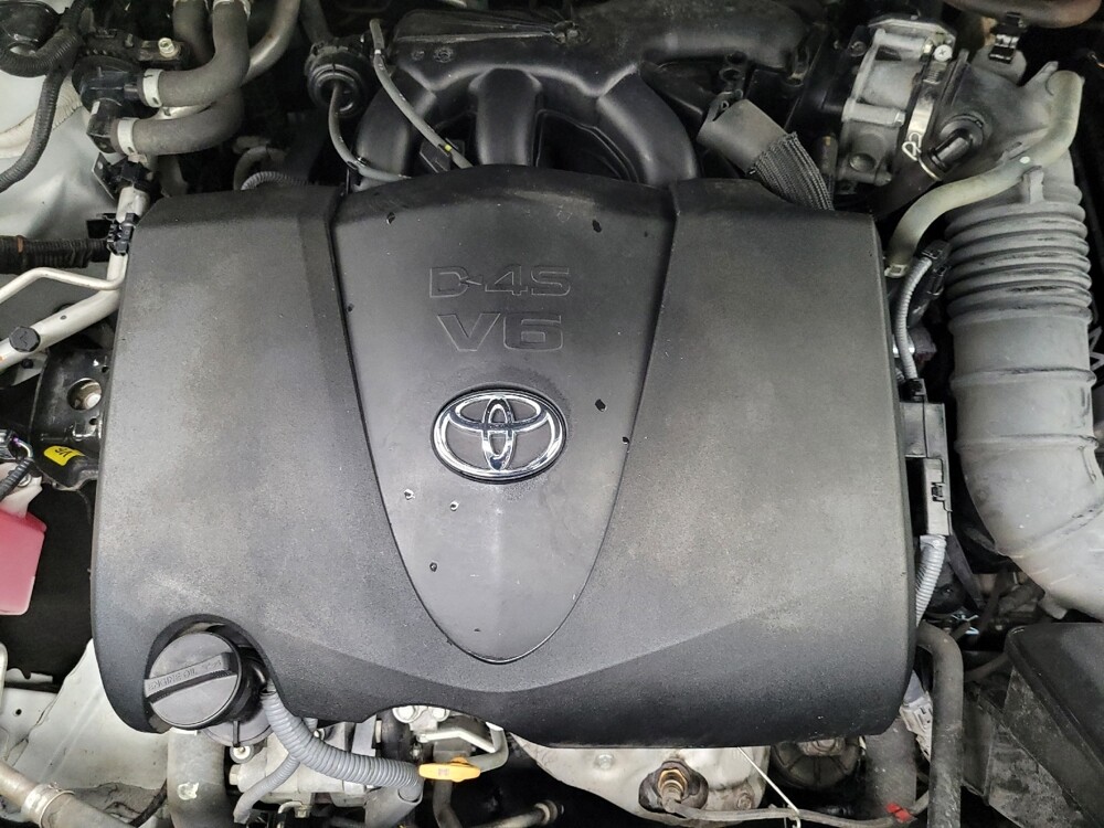 2020 Toyota Highlander in Las Vegas, NV 89102 - 18106426 30