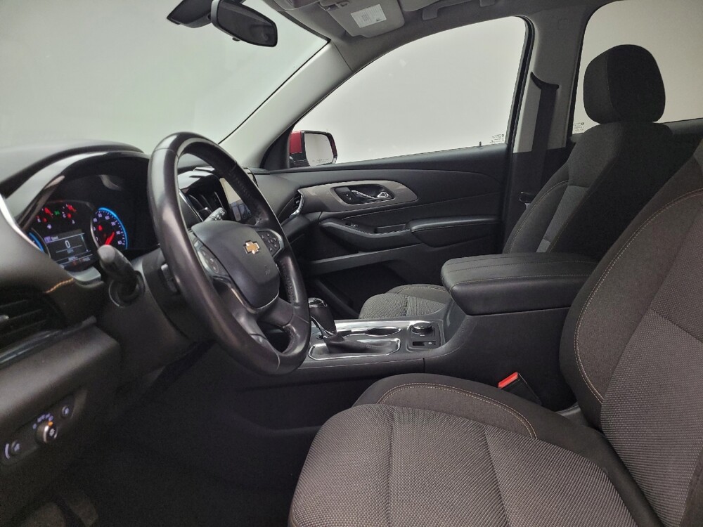 2018 Chevrolet Traverse in Eastpointe, MI 48021 - 18106427 17