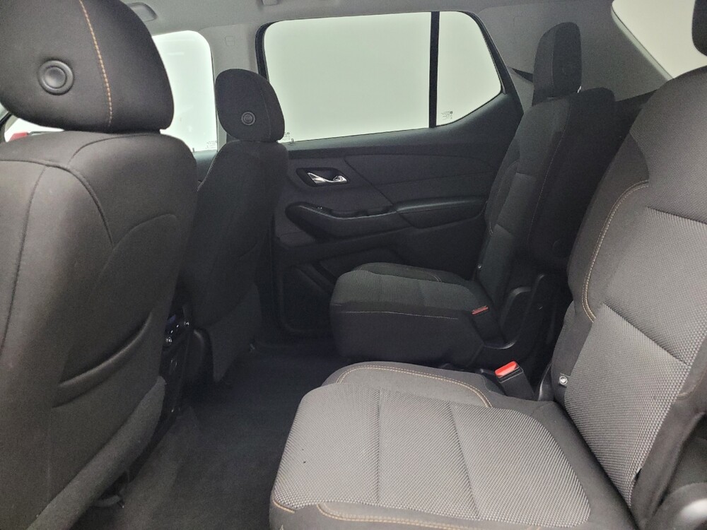 2018 Chevrolet Traverse in Eastpointe, MI 48021 - 18106427 18