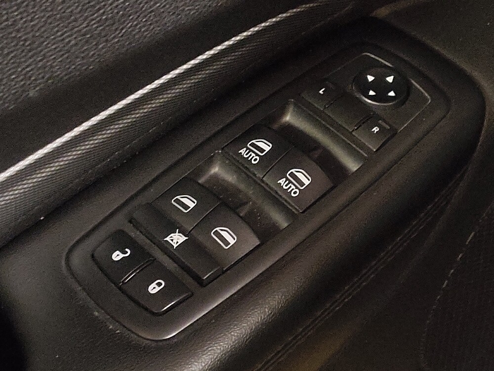 2019 Dodge Durango in Jacksonville, FL 32225 - 18106436 27