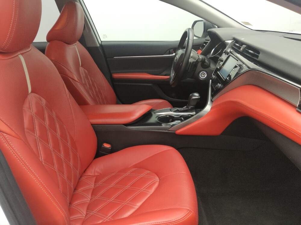 2019 Toyota Camry in Greenville, SC 29607 - 18106437 21