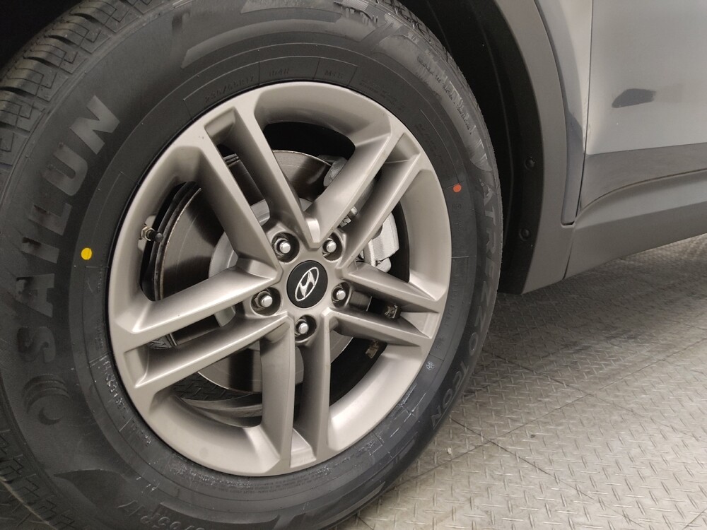 2018 Hyundai Santa Fe in Jacksonville, FL 32210 - 18106438 31