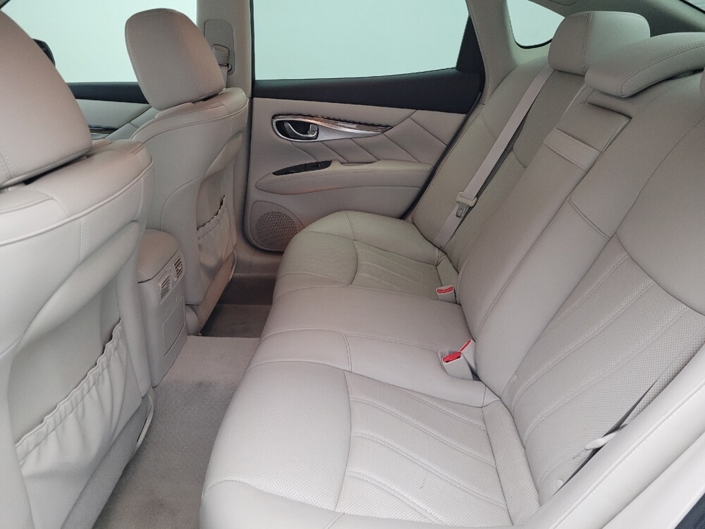 2015 INFINITI Q70 in Ocala, FL 34471 - 18106445 18