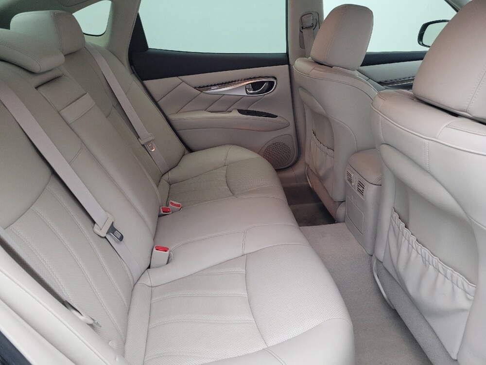 2015 INFINITI Q70 in Ocala, FL 34471 - 18106445 19