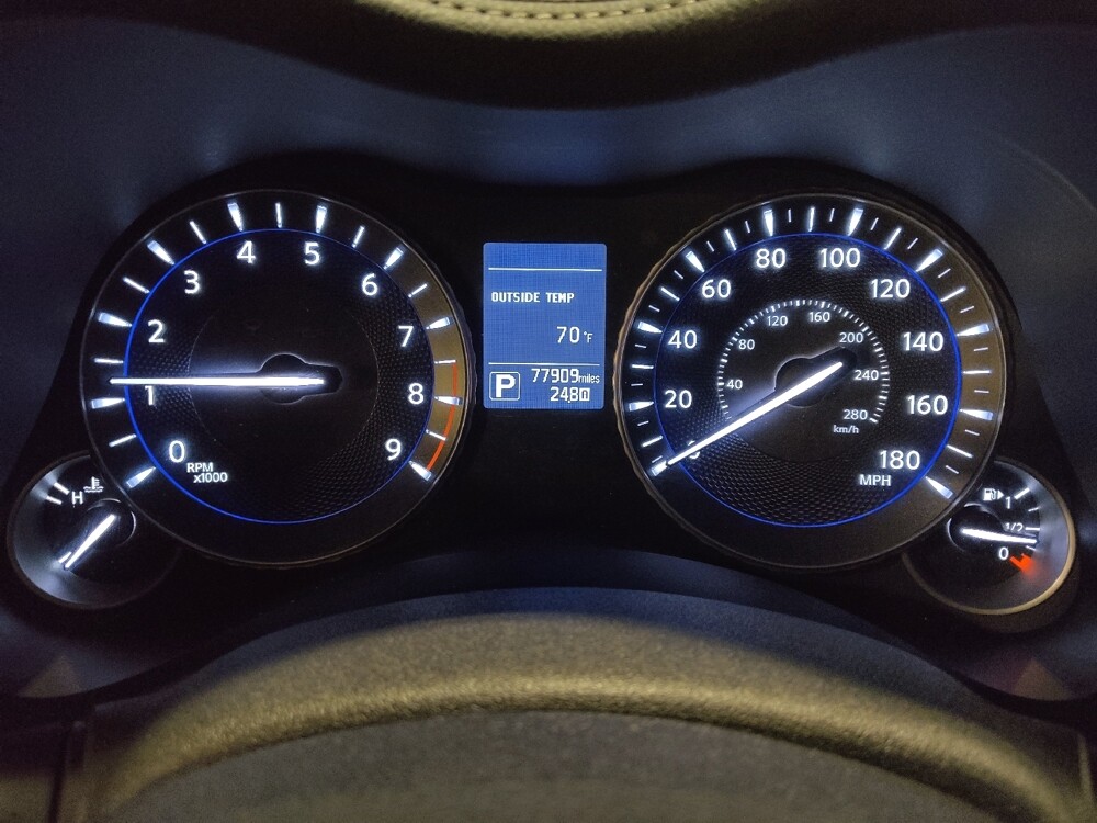 2015 INFINITI Q70 in Ocala, FL 34471 - 18106445 23