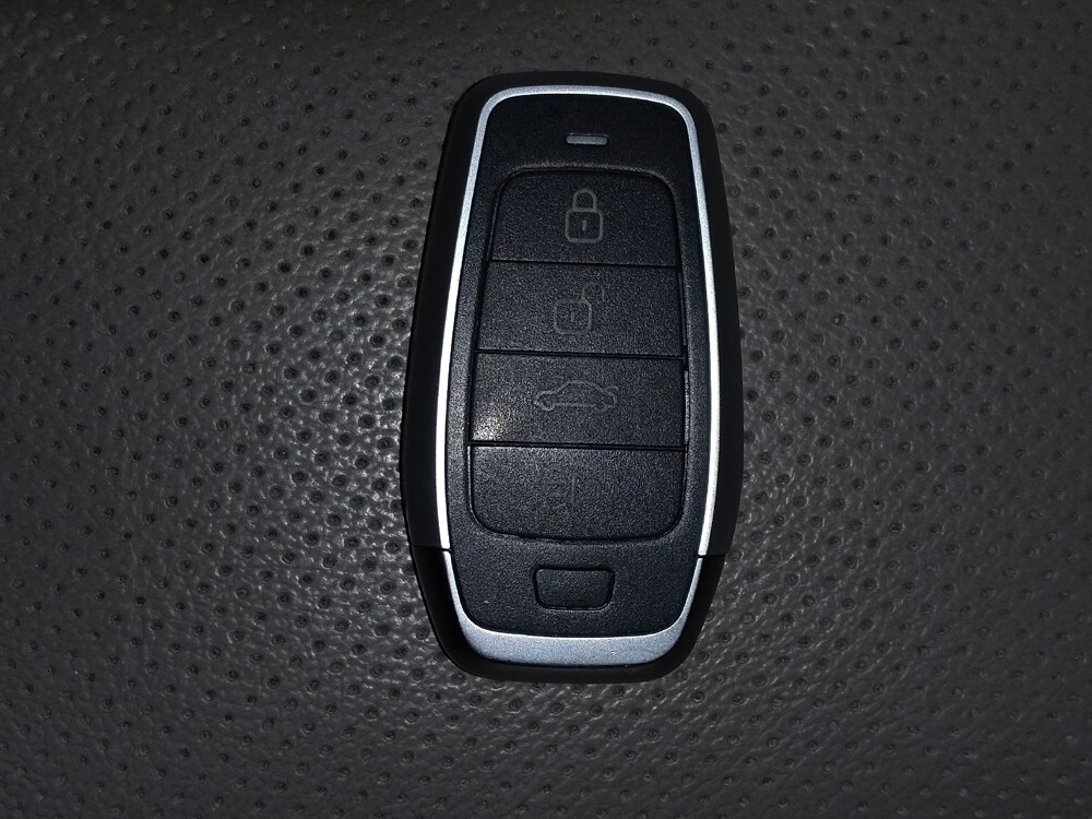 2020 Hyundai Santa Fe in Raleigh, NC 27604 - 18106451 32