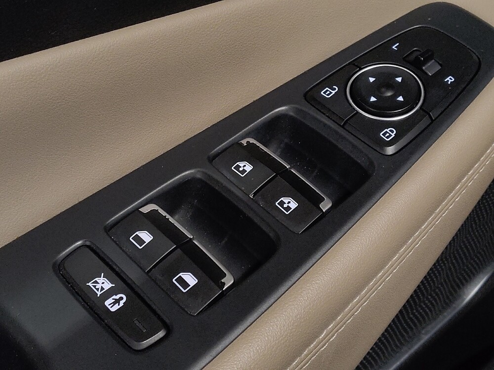 2020 Hyundai Santa Fe in Raleigh, NC 27604 - 18106451 27