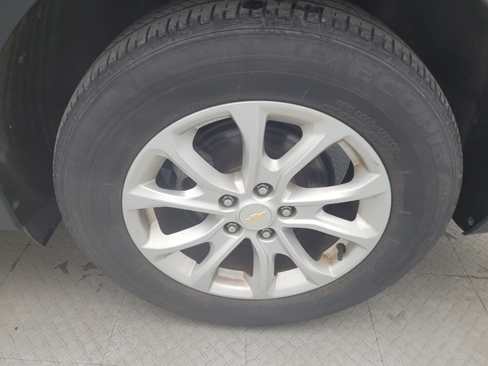 2018 Chevrolet Equinox in Winston-Salem, NC 27103 - 18106465 31