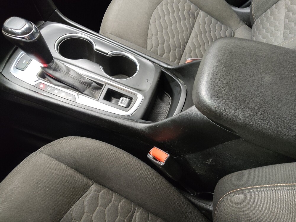 2018 Chevrolet Equinox in Winston-Salem, NC 27103 - 18106465 26