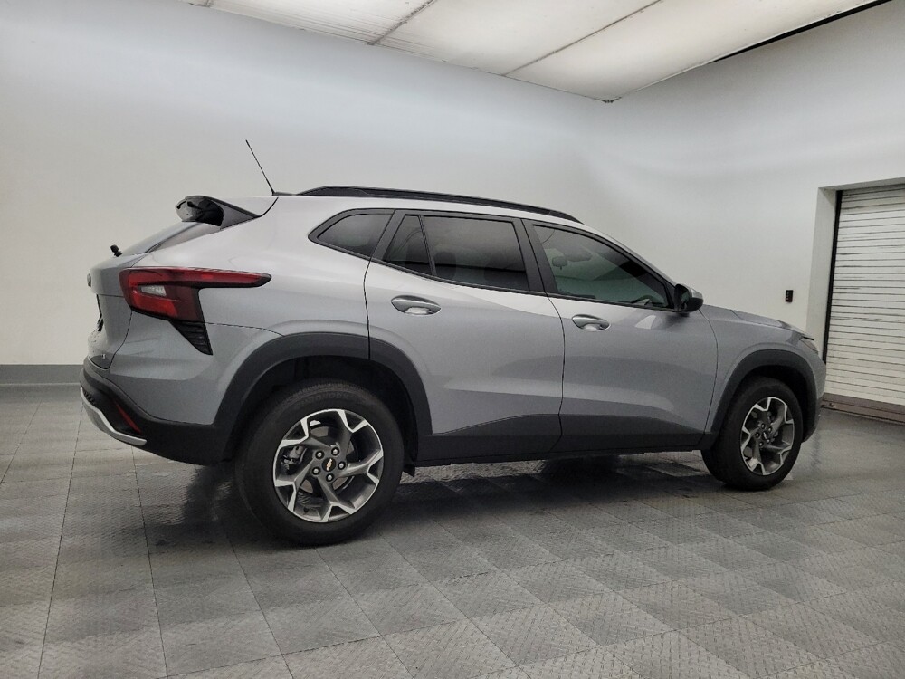 2025 Chevrolet Trax in Mesa, AZ 85210 - 18106478 10