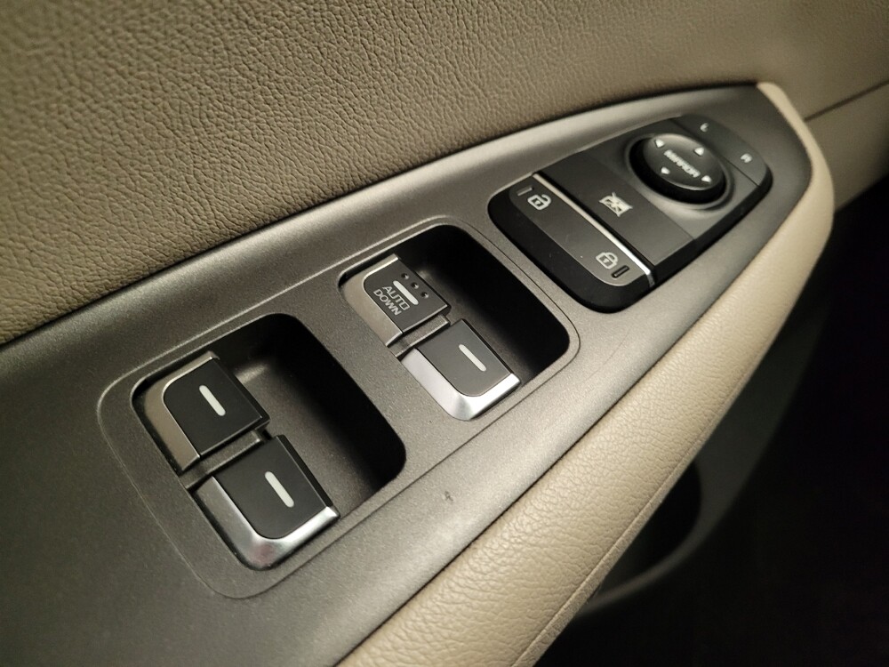 2018 Kia Optima in Louisville, KY 40258 - 18106479 27