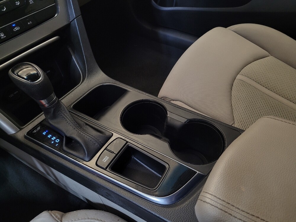 2015 Hyundai Sonata in Louisville, KY 40258 - 18106488 26