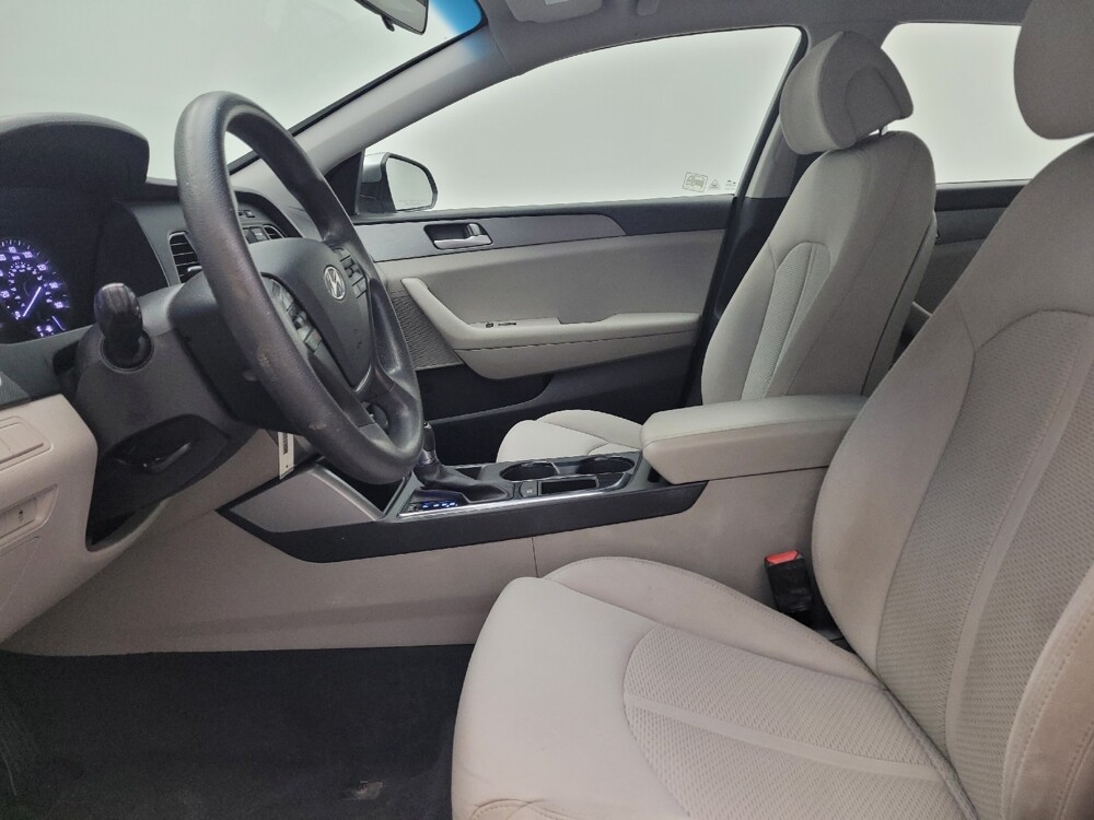 2015 Hyundai Sonata in Louisville, KY 40258 - 18106488 17