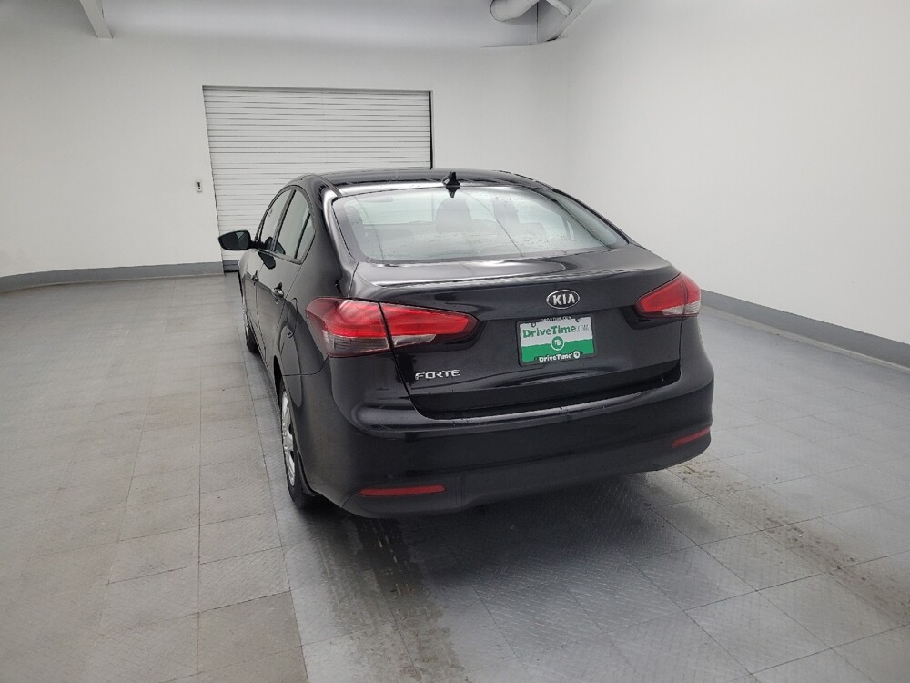 2017 Kia Forte in Louisville, KY 40258 - 18106489 6