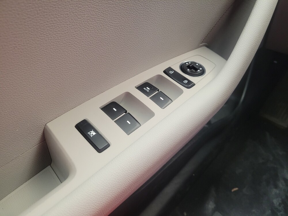 2016 Hyundai Sonata in Louisville, KY 40258 - 18106490 27