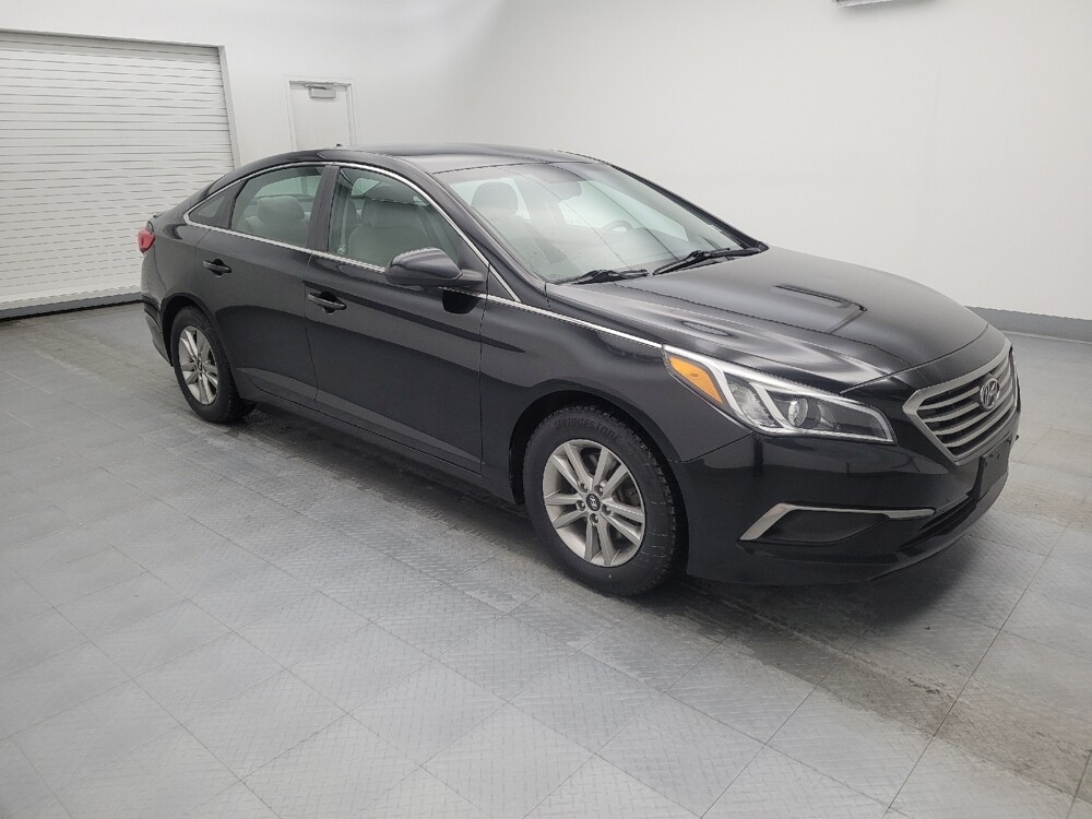 2016 Hyundai Sonata in Louisville, KY 40258 - 18106490 11