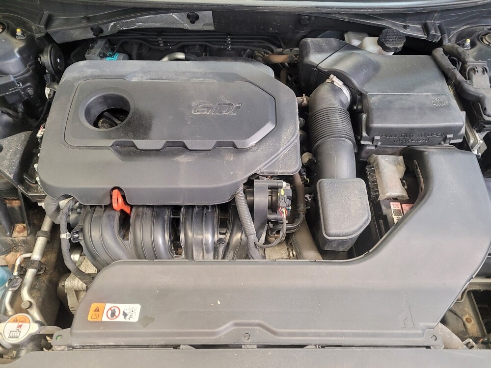 2016 Hyundai Sonata in Louisville, KY 40258 - 18106490 30