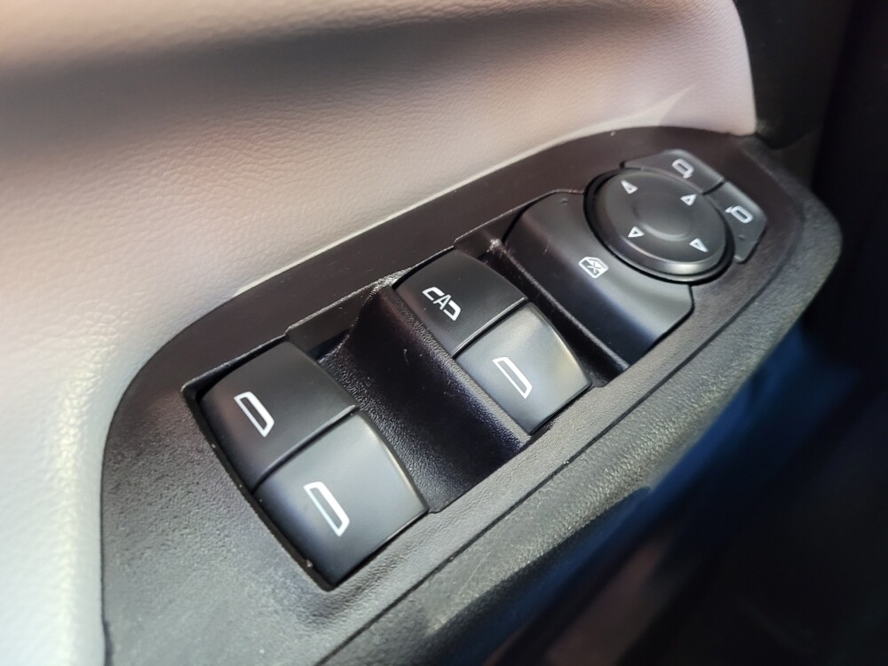 2019 Chevrolet Equinox in Louisville, KY 40258 - 18106493 27